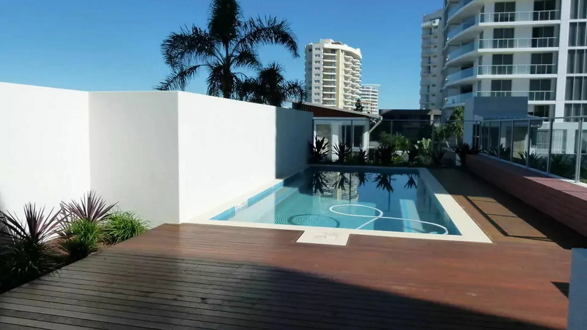 Aparthotel Pure Kirra Gold Coast Australia