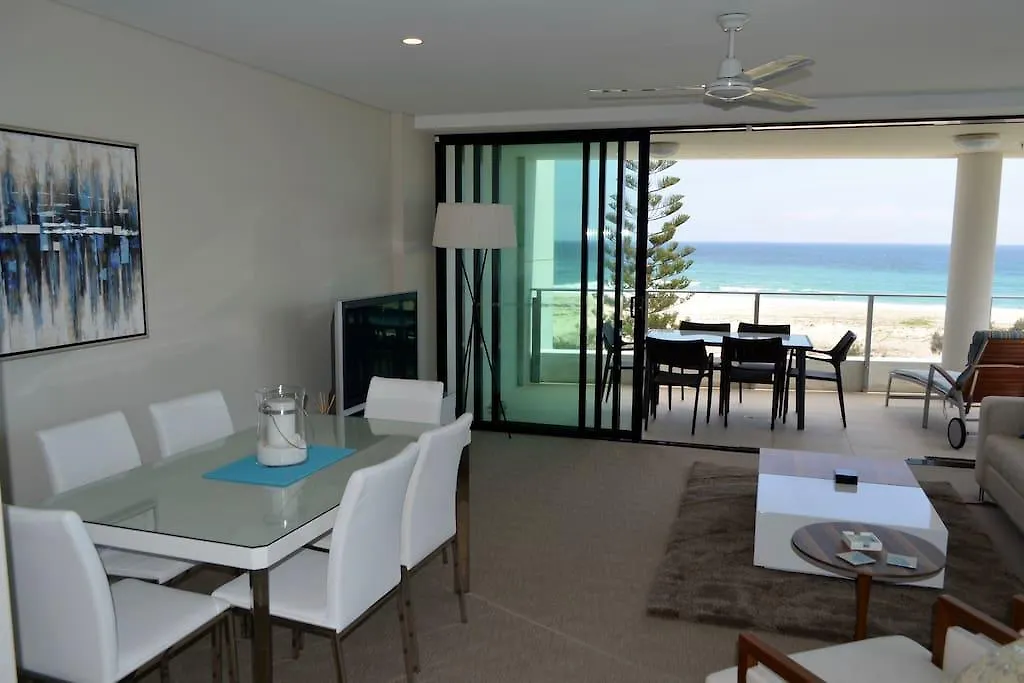 Pure Kirra Apart otel Gold Coast Avustralya